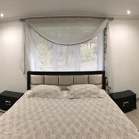 At Kvitka Polonyny Apartamento